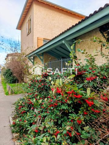 Dans une Résidence " Jardin " avec ses allées privées et conviviales