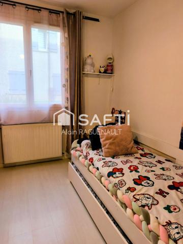 Dans une Résidence " Jardin " avec ses allées privées et conviviales