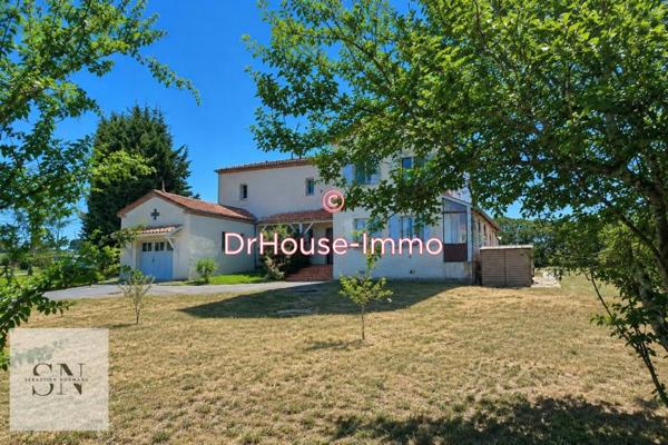Maison à vendre 6 pièces de 221 m²