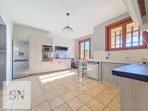 Maison à vendre 6 pièces de 221 m²