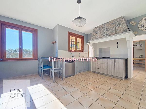 Maison à vendre 6 pièces de 221 m²