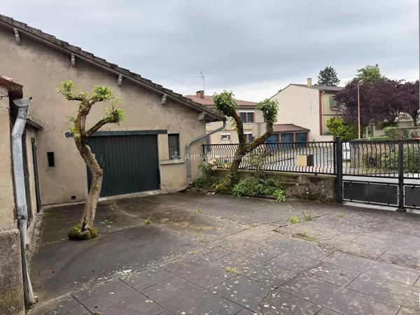 Vente Maison 4 pièces 130 m2 à Saint-Benoît-de-Carmaux