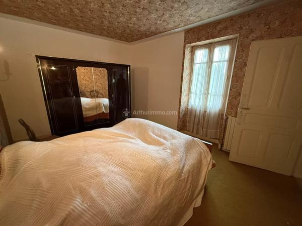 Vente Maison 4 pièces 130 m2 à Saint-Benoît-de-Carmaux