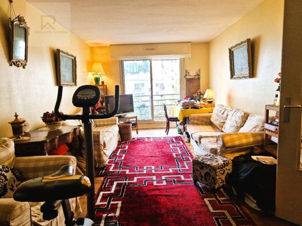 Appartement à COURBEVOIE (92400)