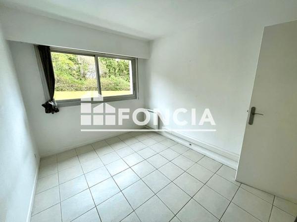 Location Appartement 2 pièces 36.8 m² - 165 CHEMIN LINTIER Vallauris 06220