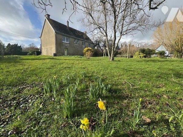 A vendre maison à MOELAN SUR MER (29)
Maison datant de 1966 située à proximité de Clohars-Carn...