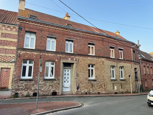 Saint-Omer (62500) Maison bourgeoise de 250 m² au coeur de Saint-Omer.