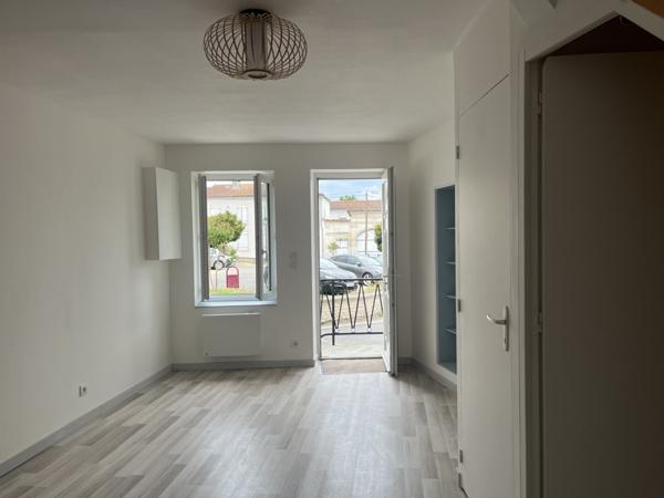 Appartement à louer 450 € CC Chassors 2 p 35 m² DPE C