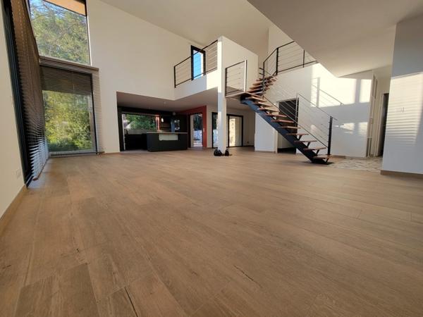 Maison à vendre |  Saint-Gély-du-Fesc |  5 pièces | 220 m²