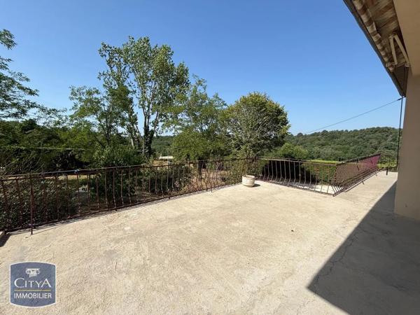 Appartement à louer 5 pièces 150m² Saint-Géry (24400)