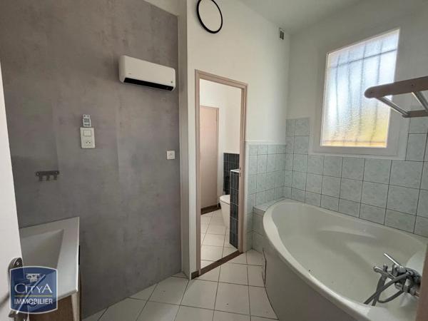 Appartement à louer 5 pièces 150m² Saint-Géry (24400)
