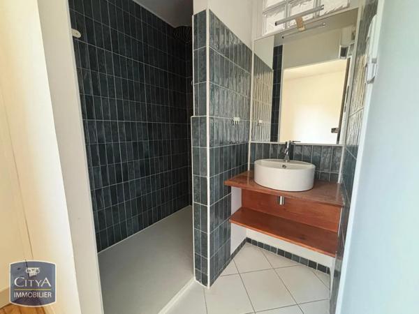 Appartement à louer 5 pièces 150m² Saint-Géry (24400)