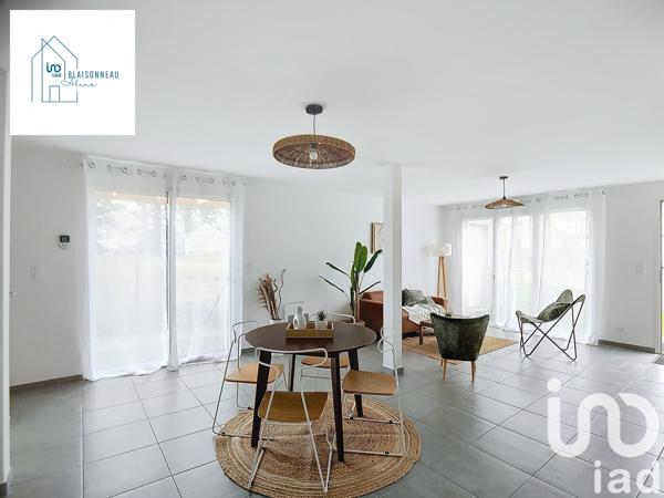 Maison à vendre 4 pièces 83 m² Vitré