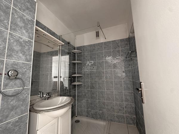 Boulogne Billancourt - THIERS -Une opportunité rare ! 3-4 pièces à rénover €470 000 ** - Référence 609-C26