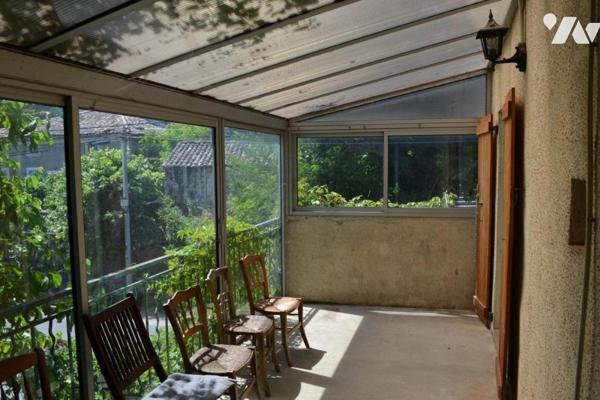 MAISON EN PIERRE AVEC DEPENDANCES