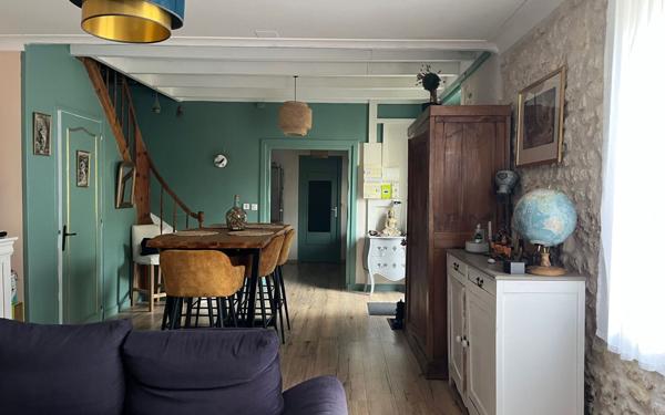 Maison à vendre    4 pièces •  Pont-l'Abbé-d'Arnoult