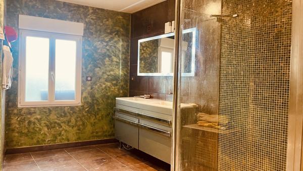 Ville (60400) Ancien corps de ferme