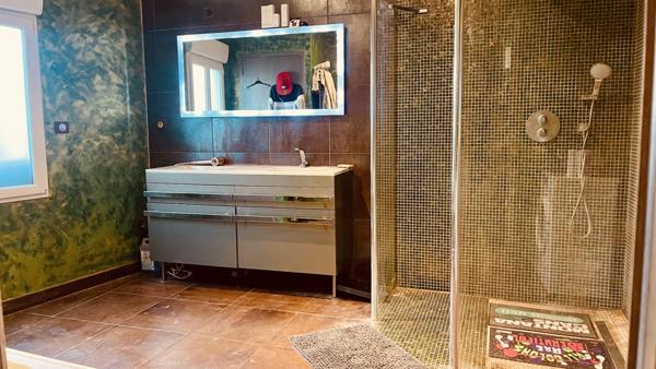 Ville (60400) Ancien corps de ferme