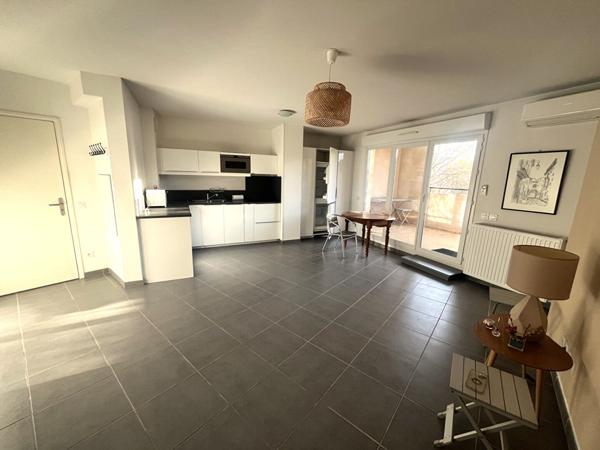 Gardanne secteur recherché - T3 avec grande terrasse, vue dégagée