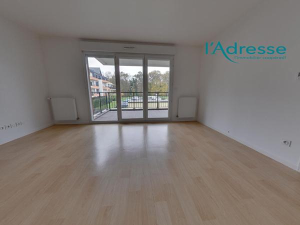 Appartement Emerainville 2 pièce(s) 47.60 m2