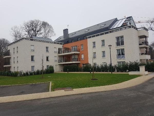 Appartement Emerainville 2 pièce(s) 47.60 m2