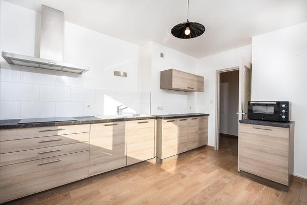 Appartement à SAINT-ETIENNE, 42000 - 3 pièces 53m²