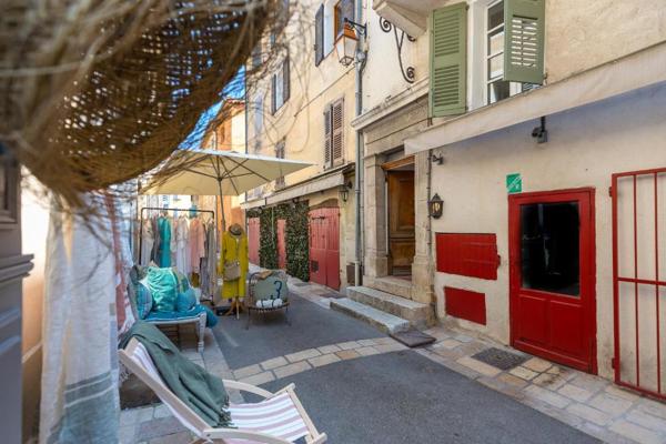 Valbonne (06560) Opportunité Investisseur - Village du Valbonne