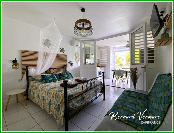 Appartement-studio de 30 m² - Piscine et accès plage.