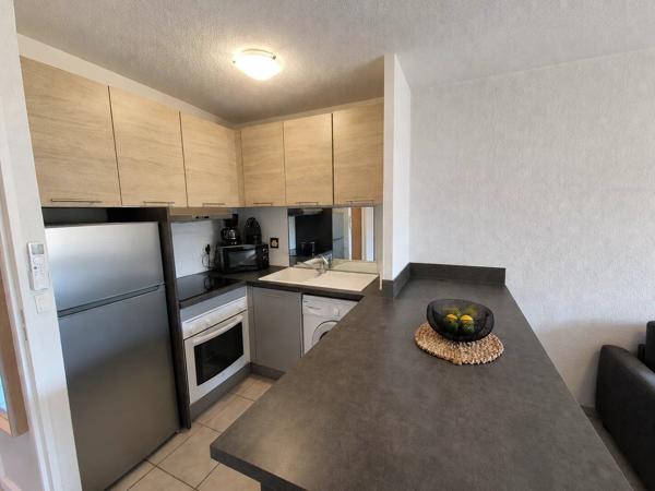 Vente                                                      Appartement
                        
                     2 pièces                      36 m2                     à Sainte-Maxime