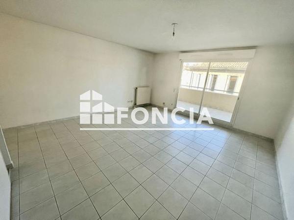 Location Studio 32.78 m² - 37/39 RUE BORDE Marseille 13008