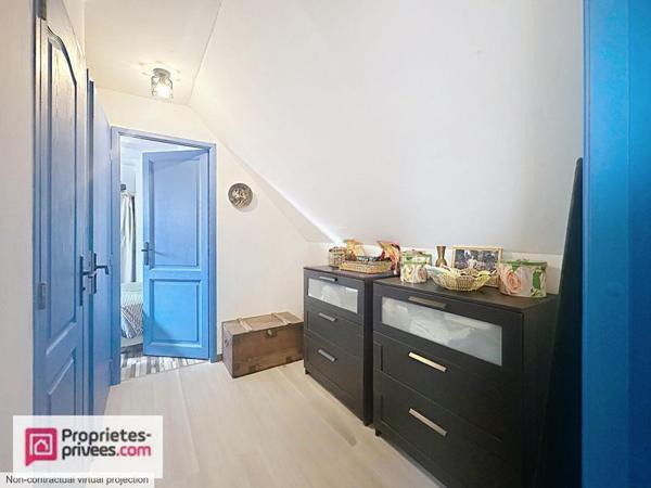 Une opportunité rare sur le marché de Pont-l'Évêque. Maison 4 pièces avec vie de plain-pied, jardin de 600 m² ? 262 500  FAI