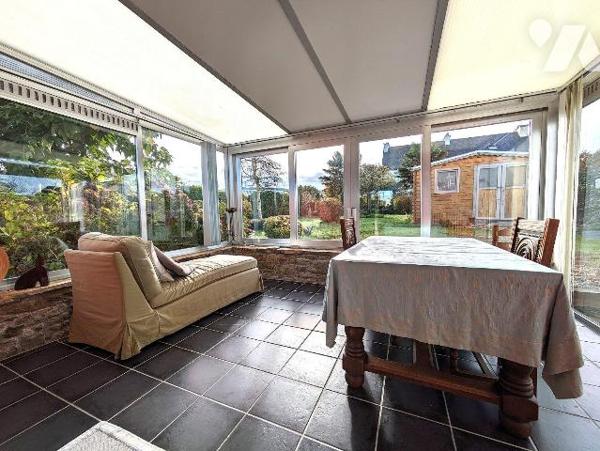 A Pont-Aven (Finistère Sud), maison avec véranda sur 422m2 m² de terrain clos à proximité imméd...