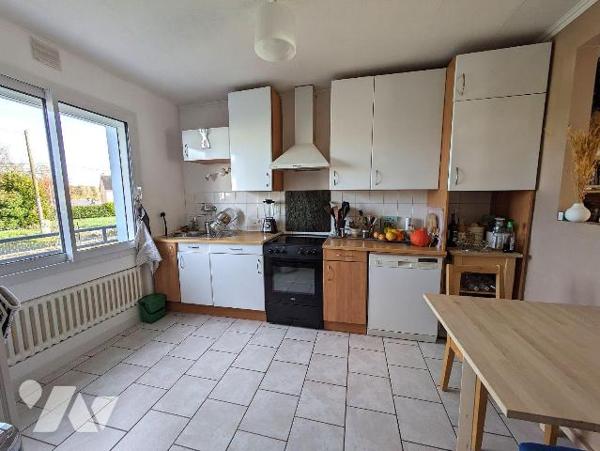 A Pont-Aven (Finistère Sud), maison avec véranda sur 422m2 m² de terrain clos à proximité imméd...