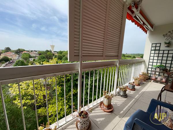 Vente appartement Saintes : 143 000 € - AJP Immobilier Saintes