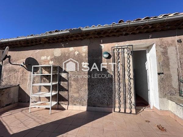 T3 avec terrasse dans maison de village