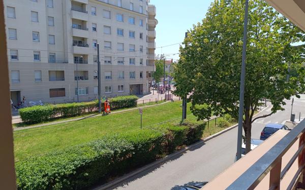 Appartement à vendre    4 pièces • 92,47 m2 Villeurbanne