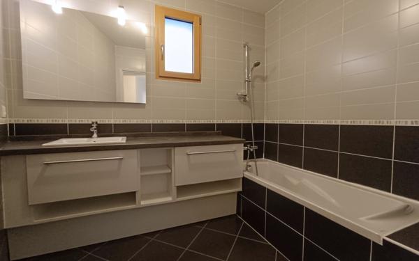 Appartement à vendre    4 pièces • 92,47 m2 Villeurbanne