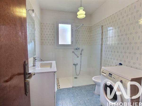 Maison à vendre 6 pièces 143 m² Sanary-sur-Mer