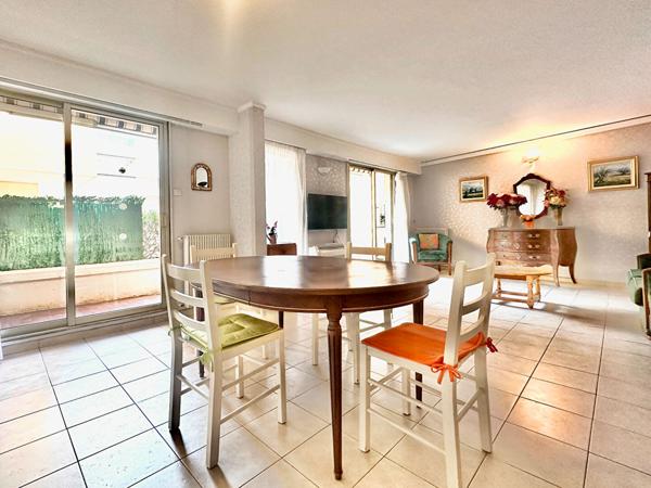 Rare sur le marché en bord de mer à Saint Raphaël Appartement 3 pièces