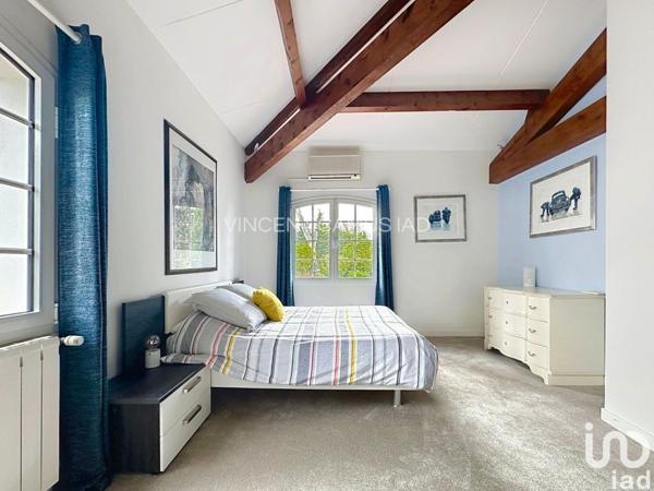 Maison 9 pièces de 270 m² à Sanary-sur-Mer (83110)