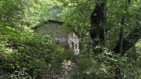 Terrain de 18 325 m²