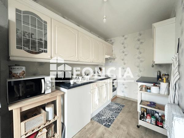 Location Appartement 3 pièces 59.95 m² - 18 Rue du Docteur Charles Coubard Cholet 49300