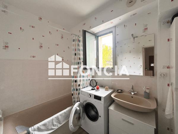 Location Appartement 3 pièces 59.95 m² - 18 Rue du Docteur Charles Coubard Cholet 49300