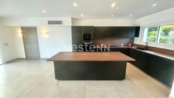 Villa Saint Raphael 5 pièce(s) 120 m2