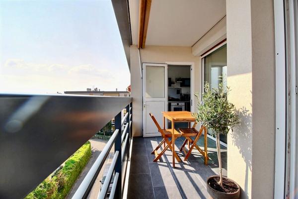 Appartement Marignane de type 4 pièces de 73m² avec terrasse et cave privative