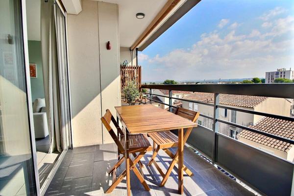 Appartement Marignane de type 4 pièces de 73m² avec terrasse et cave privative