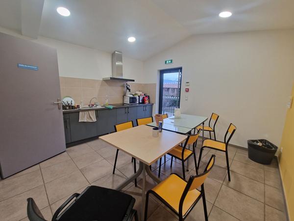 Bureaux ChÂteau-arnoux-saint-auban 470 m2