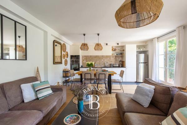 Saint-Germain-en-Laye, Maison 4 Chambres -  107 m² à vendre