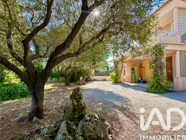 Maison à vendre 5 pièces 133 m² Sanary-sur-Mer