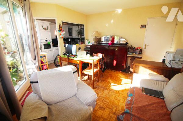 Appartement T3 agréable de 70m2 (Carrez) avec sa belle terrasse de 7m2, quartier Gèze (15e, Calade)